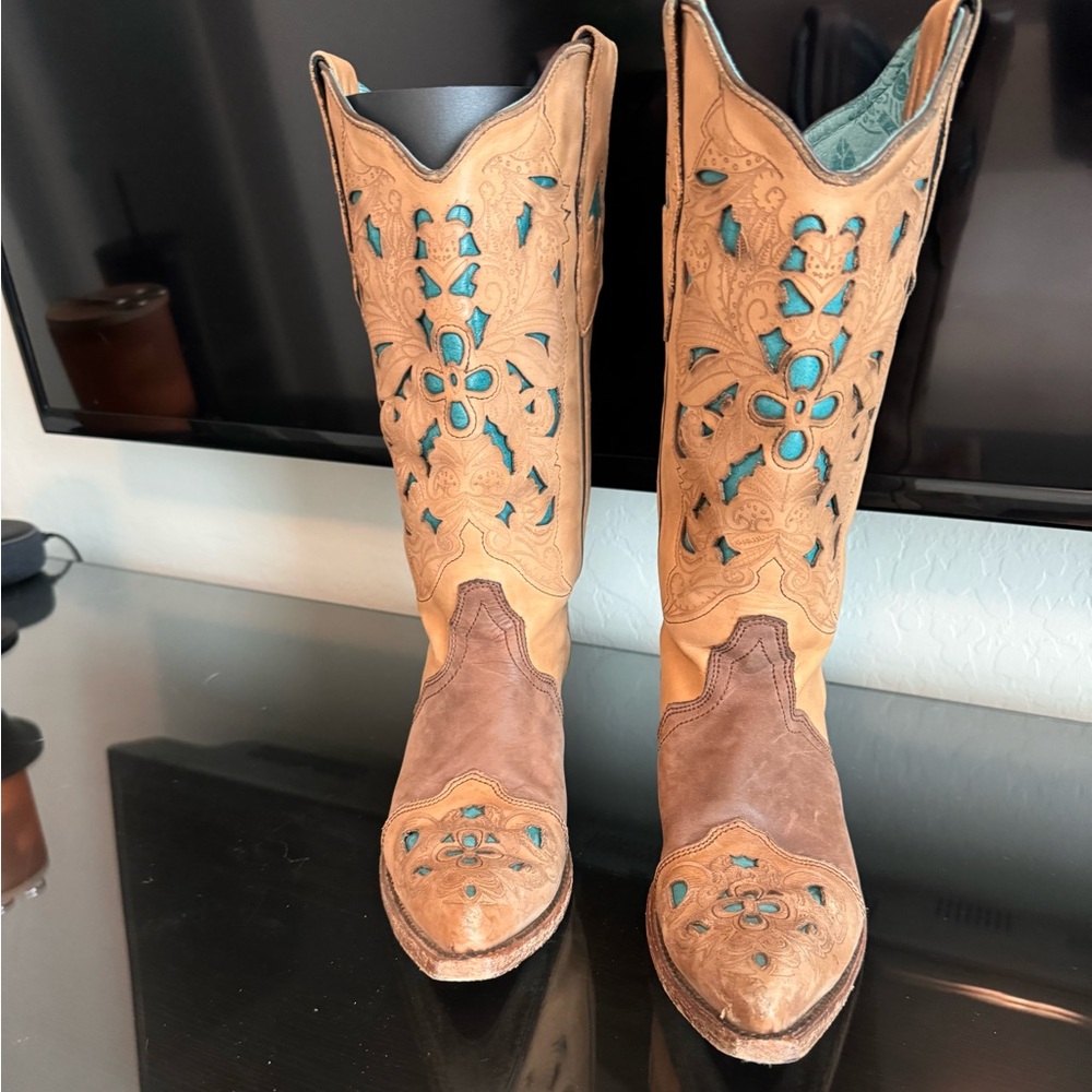 Women’s Corral boots 7